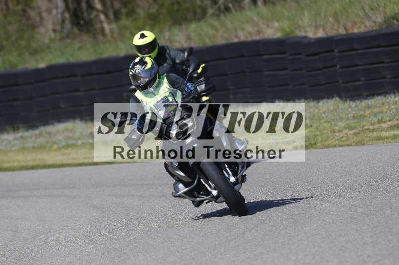 /01 02.04.2026 MAZ ADR/Gruppe gelb Gruppe gruen/Instruktoren